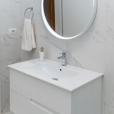 Azzur Luxury * Sarande