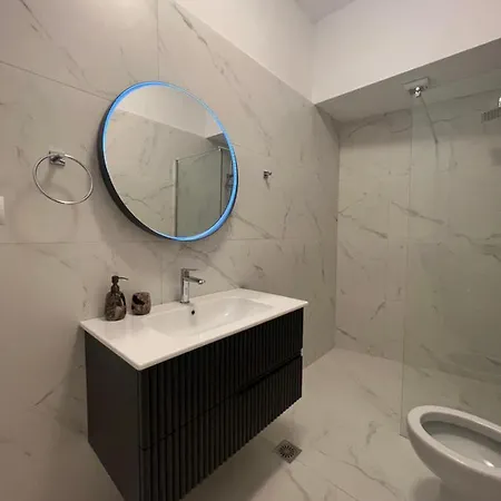 Azzur Luxury Apartment Sarande